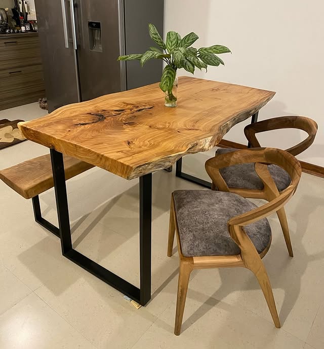 Safari Comfort live-edge timber dining table