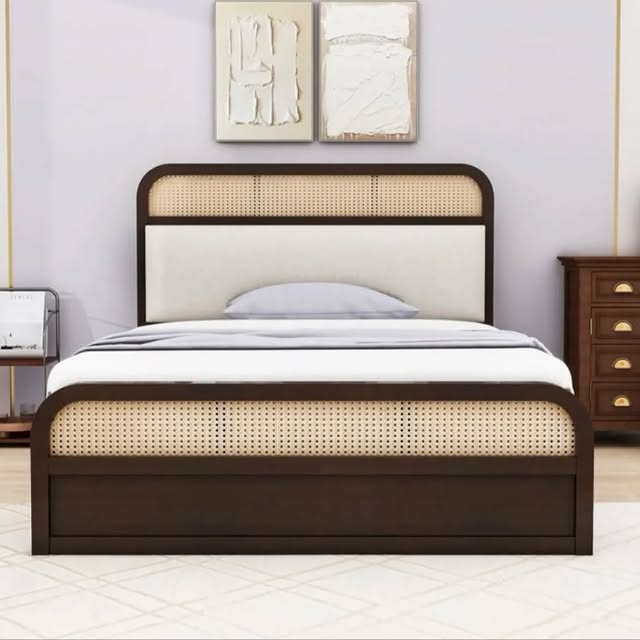 Safari Comfort timber and cane bed