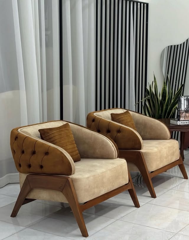 Safari Comfort sculpted lounge chairs